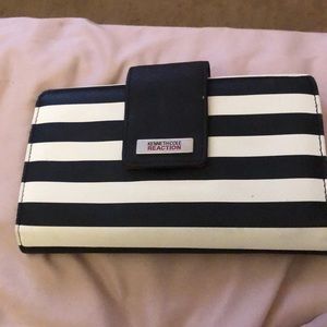 Kenneth Cole Women’s Wallet